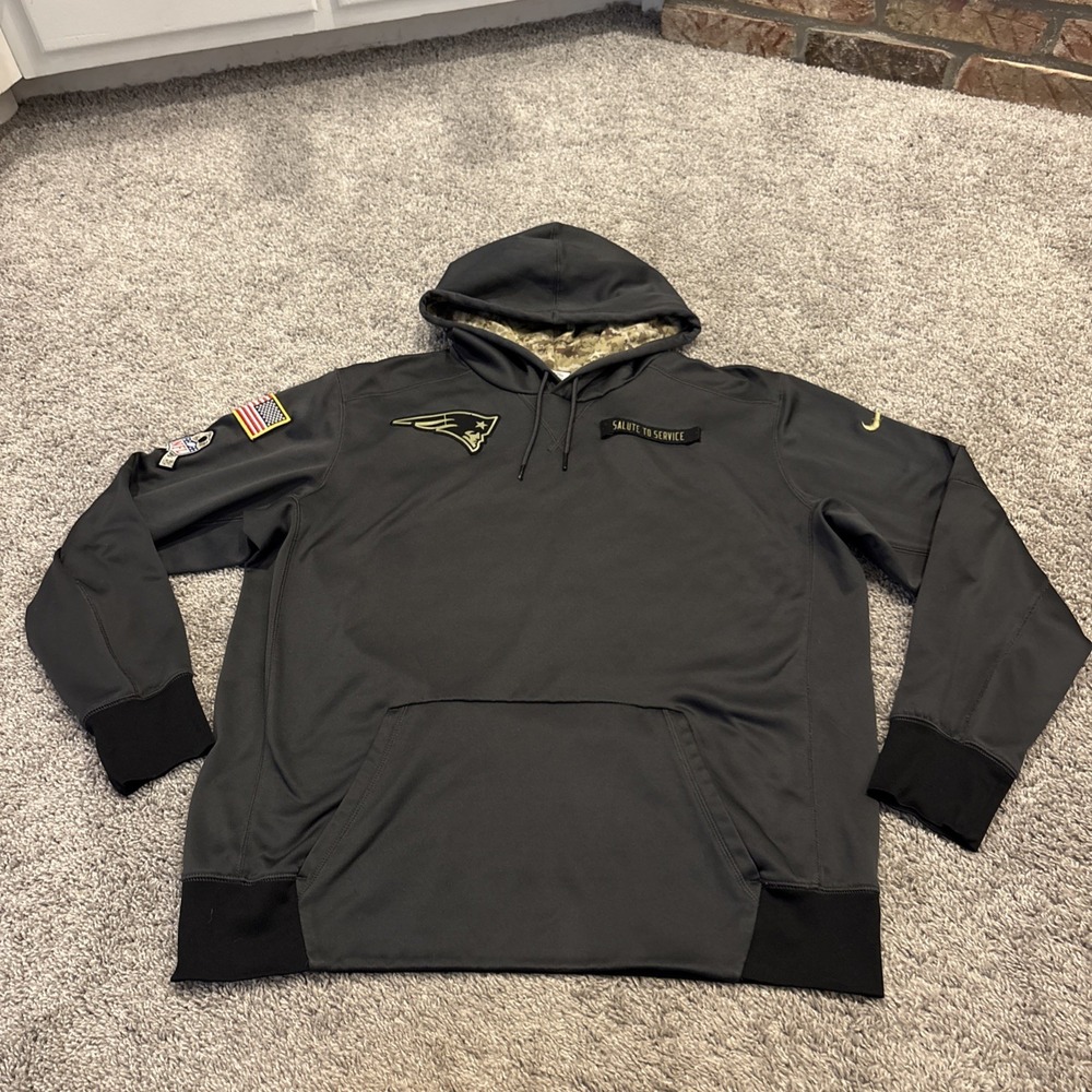 NEW ENGLAND PATRIOTS 2016 NIKE NFL SALUTE TO SERVICE HOODIE XL